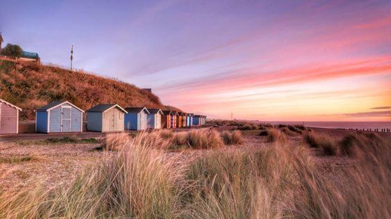 Modern Coastal Home Sleeping 5 - 2 Minute Walk To Pakefield Beach, Suffolk Esterno foto